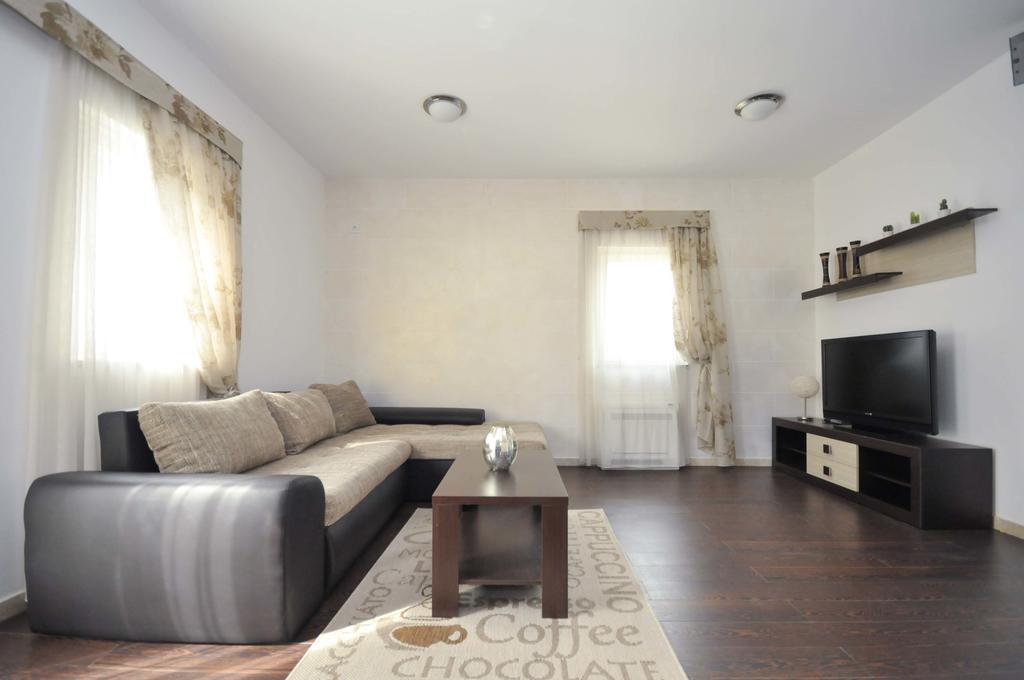 Seaside Apartments Petrovac Εξωτερικό φωτογραφία