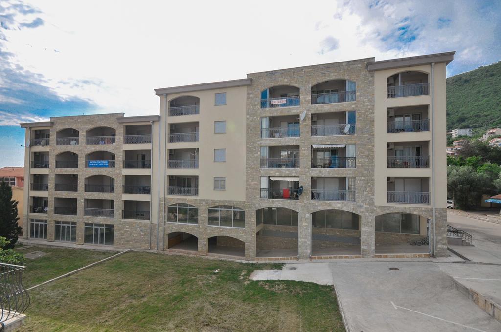 Seaside Apartments Petrovac Εξωτερικό φωτογραφία