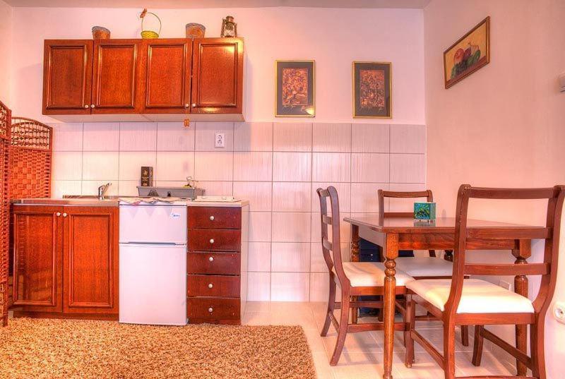 Seaside Apartments Petrovac Δωμάτιο φωτογραφία