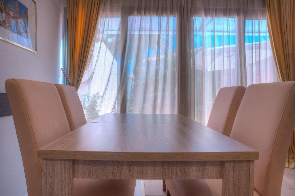 Seaside Apartments Petrovac Δωμάτιο φωτογραφία